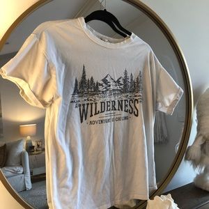 Size small/medium white tee